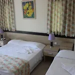 Club Bellamare Hotel