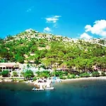 Club Bellamare Hotel