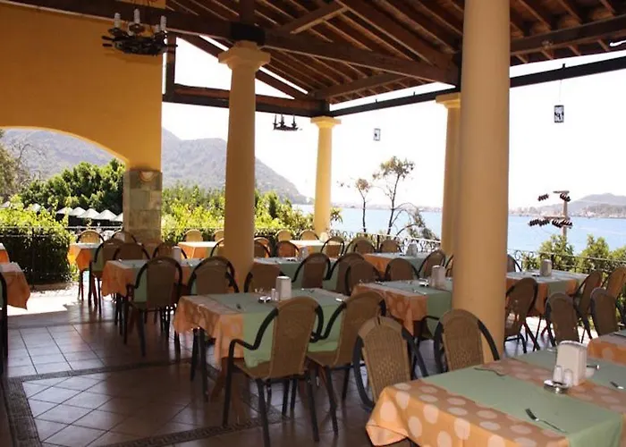 Club Bellamare فندق 4*