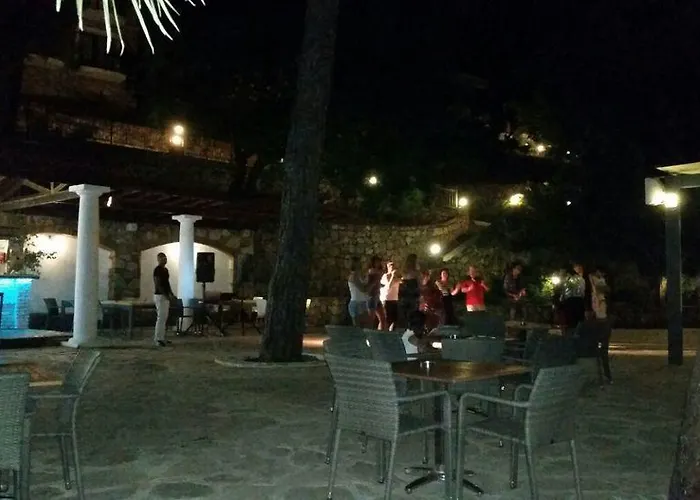 Club Bellamare مرمريس