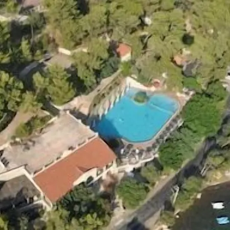 Club Bellamare Hotel