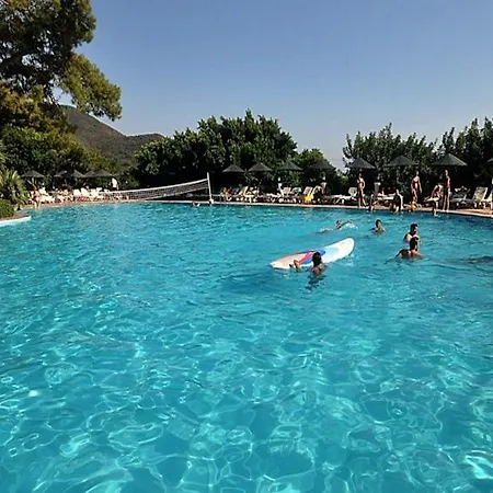 Club Bellamare فندق